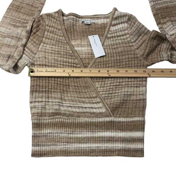 American Eagle NWT Tan V-Neck‎ Wrap Front Cropped Sweater Size XS - Picture 10 of 10